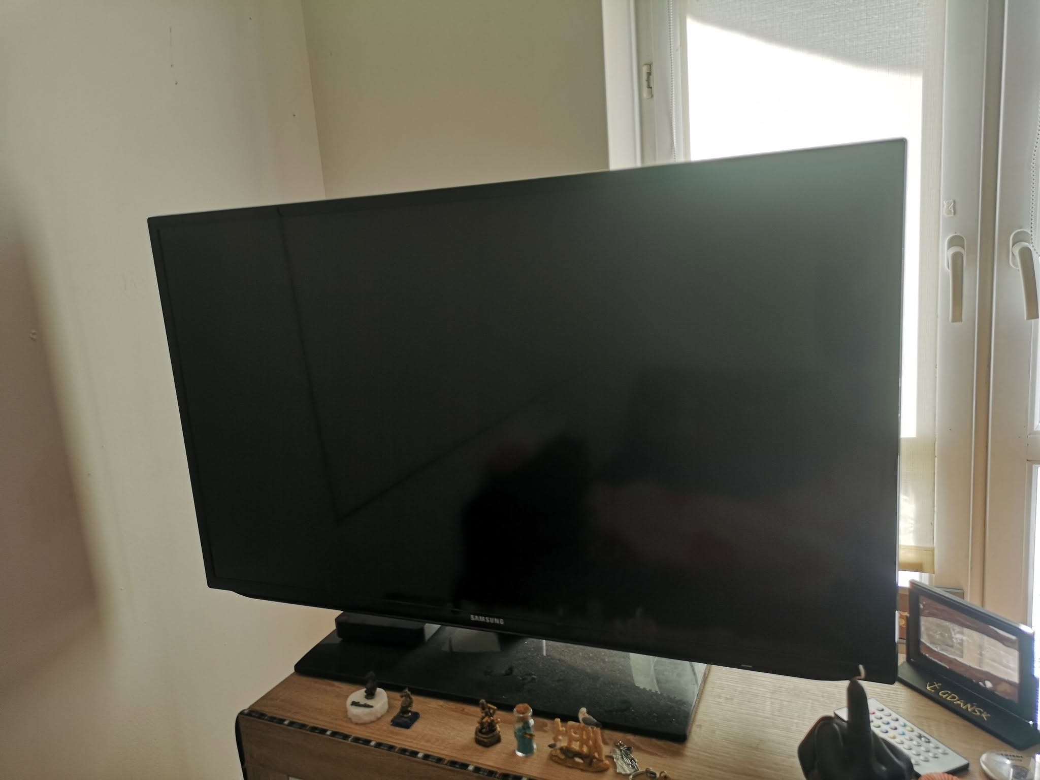 Sprzedam telewizor Samsung w stanie bardzo dobrym 40 cali full HD
Cena 400 zł do negocjacji