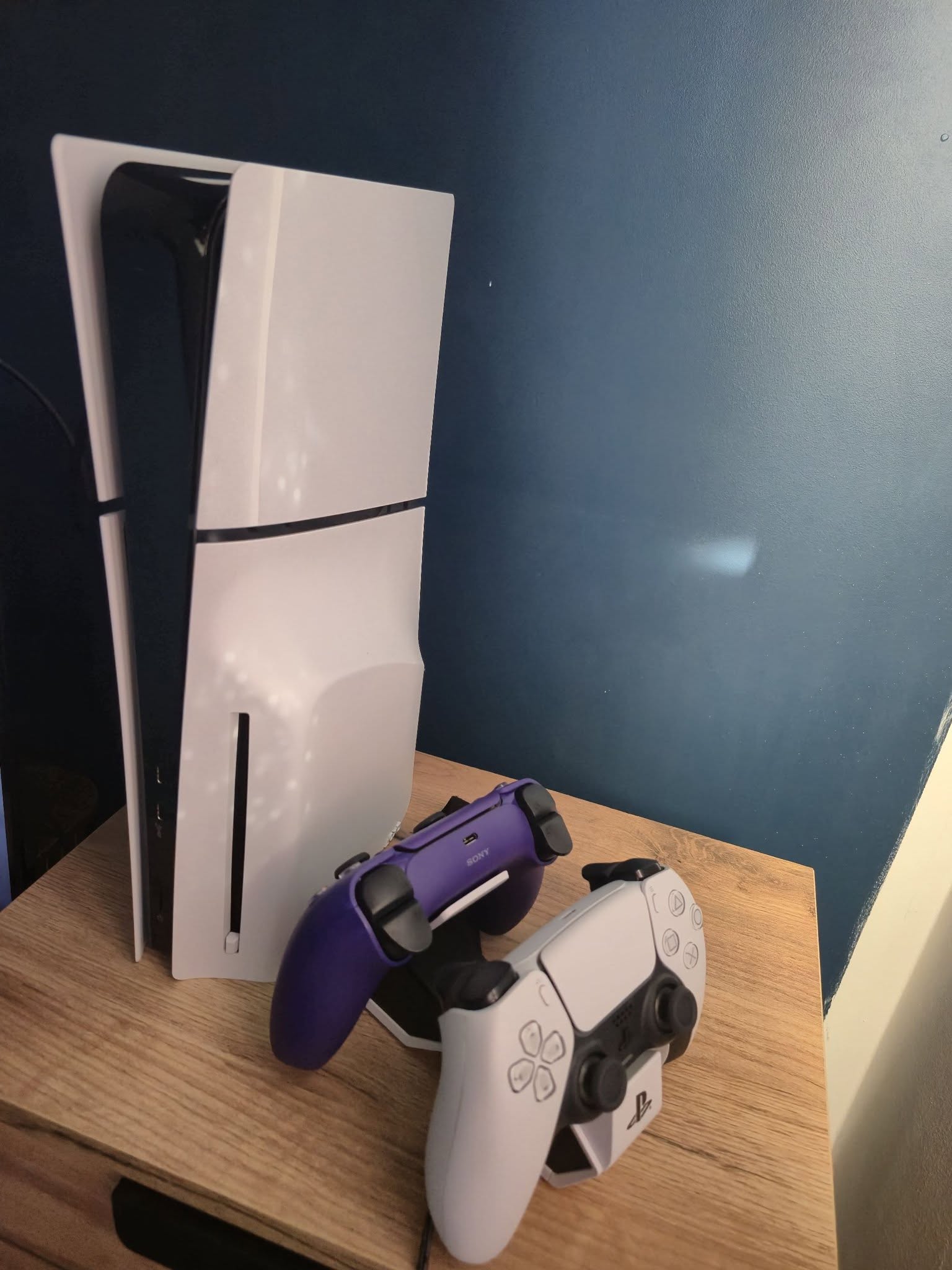 Ps 5 , na gwarancji , pudełka i paragon . 6 gier w tym fifa 26. 2 tyś do lekkiej negocnegocjacji.