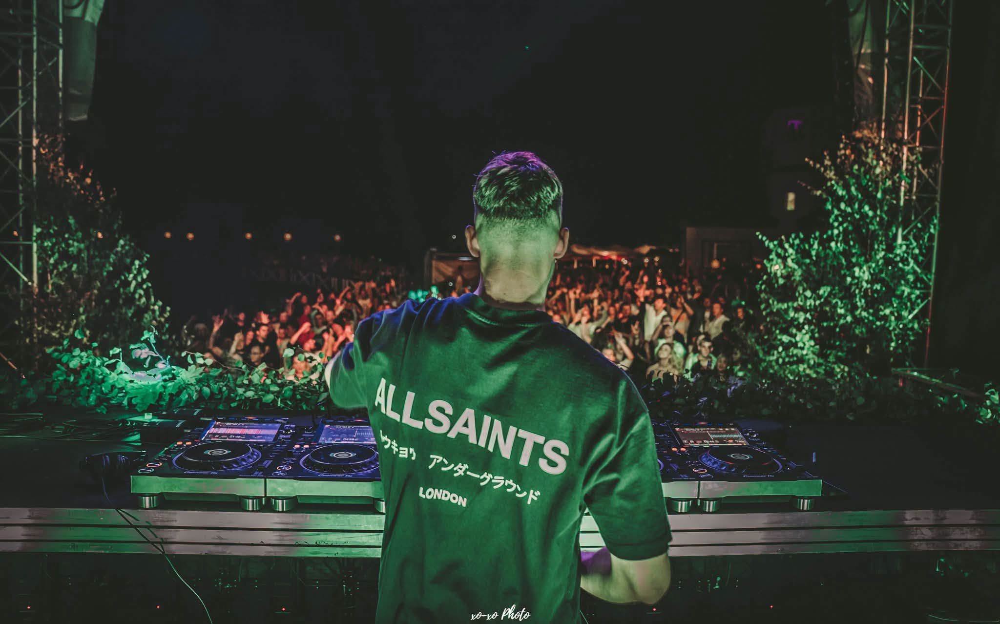 Olecko, jesteście gotowi? 😈🔥
Już dziś widzimy się na Plaży Miejskiej „SKOCZNIA”! 🌊🎉
Startujemy o 19:00 i gwarantujemy wieczór pełen świetnej muzyki, energii i niezapomnianej atmosfery. 🔥
Nie może Was zabraknąć – zbierz ekipę i wpadaj! 🫡😎
Good Vibes Events