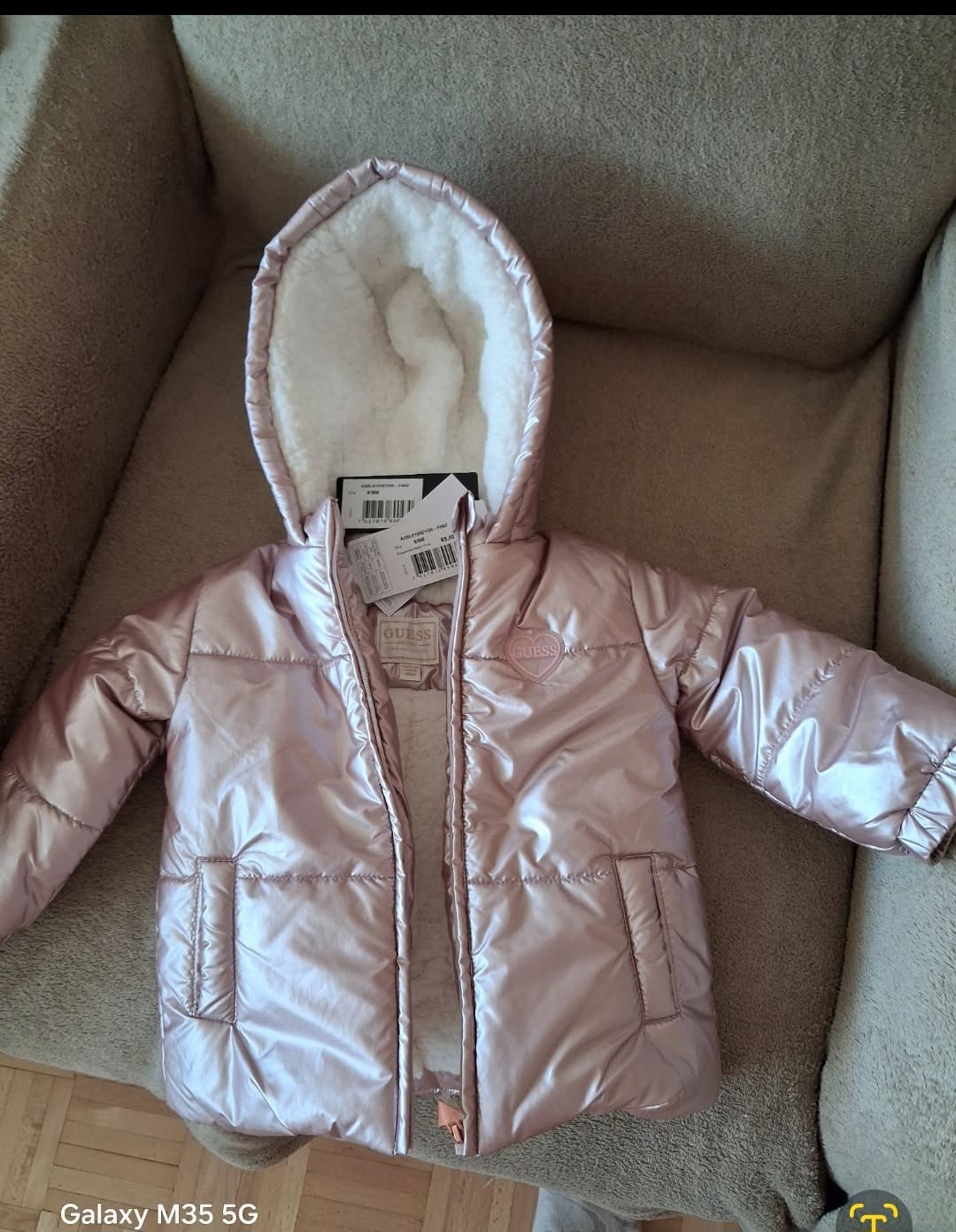 Kurtka guess 6 9 miesiecy nowa