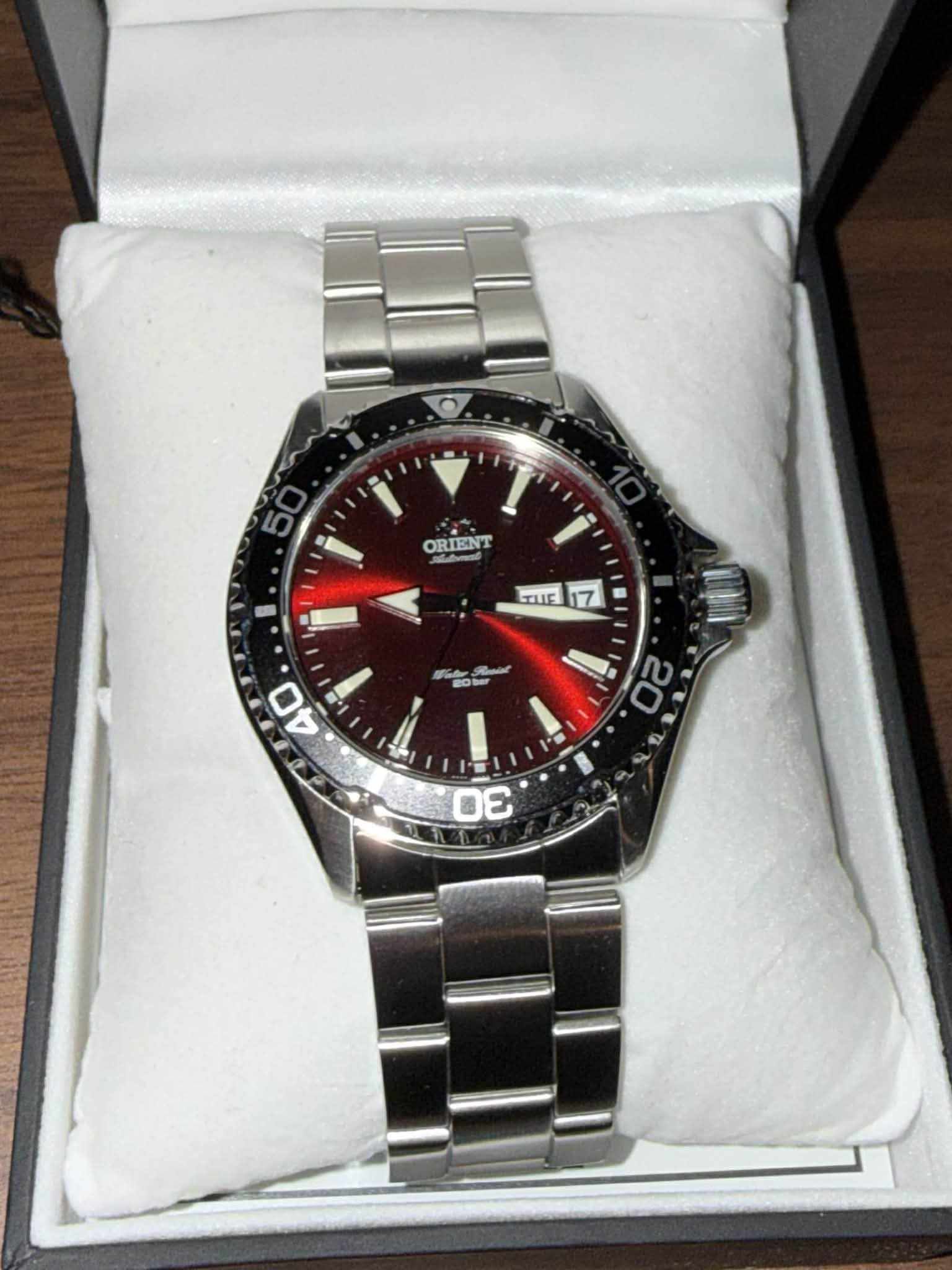 Na osiedlu Kilińskiego dn. 27 lutego został zgubiony zegarek męski czerwony orient na branzolecie. Zegarek ma wartość sentymentalną Znalazcę proszę o kontakt. Przewidziana nagroda.