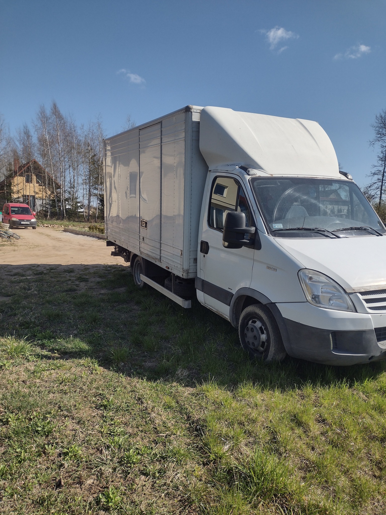 Sprzedam Iveco c3512 kontener z windą
2007rok przebieg 380000
14500zł.
Więcej info 606159798
