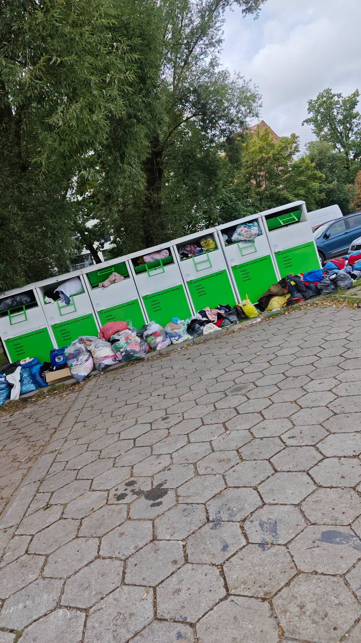 Znowu to samo. Poprzedni identyczny post wywołał natychmiastową reakcję, następnego dnia rano było już po temacie.