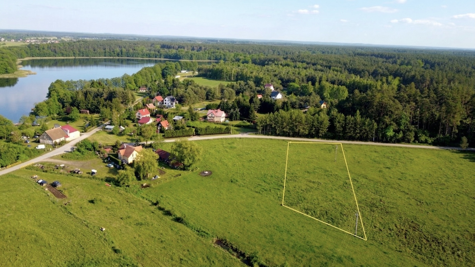 Działka 3178 mkw | 📍Mazury, Rostki Skomackie 
Warunki zabudowy | blisko jeziora | spokojna cicha okolica 

Więcej informacji na profilu🔻
Zapraszam do obserwacji 🙌