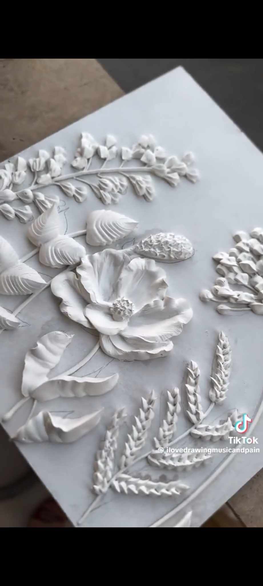 Witam prosze o umieszczenie zapytania: Czy w Elku prowadzi ktoś zajecia/warsztaty z tworzenia obrazów 3D na płótnie? Przykład poniżej.