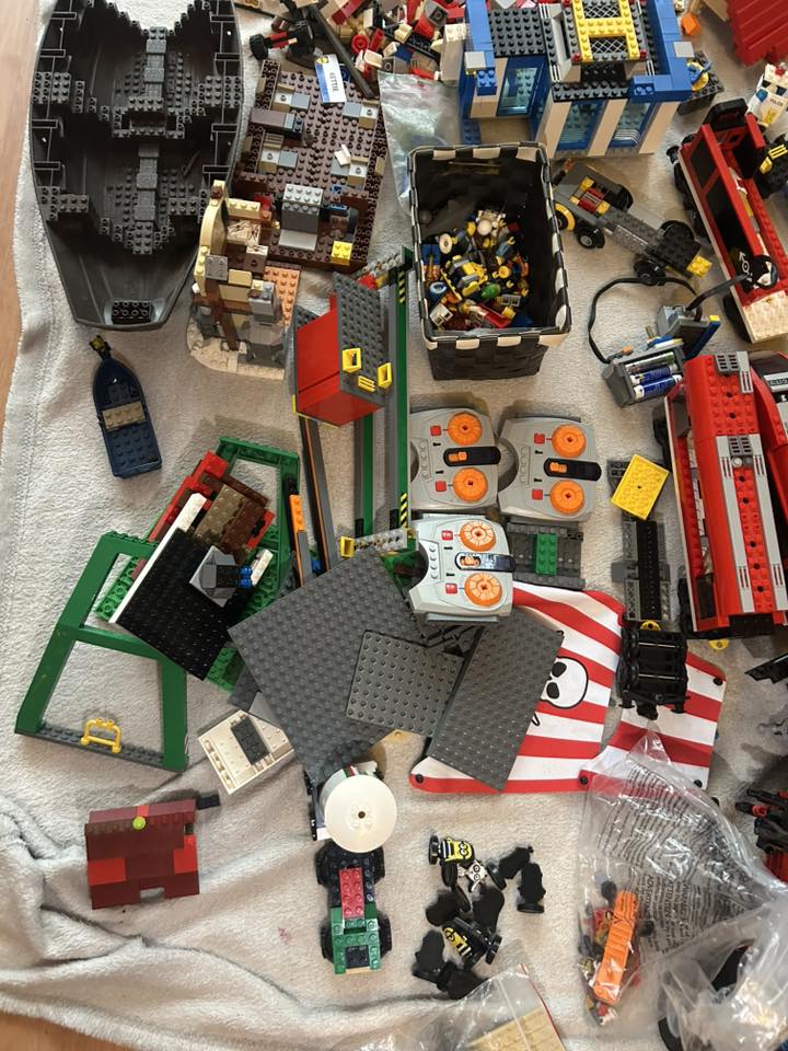 Witam, sprzedam klocki lego różne zestawy