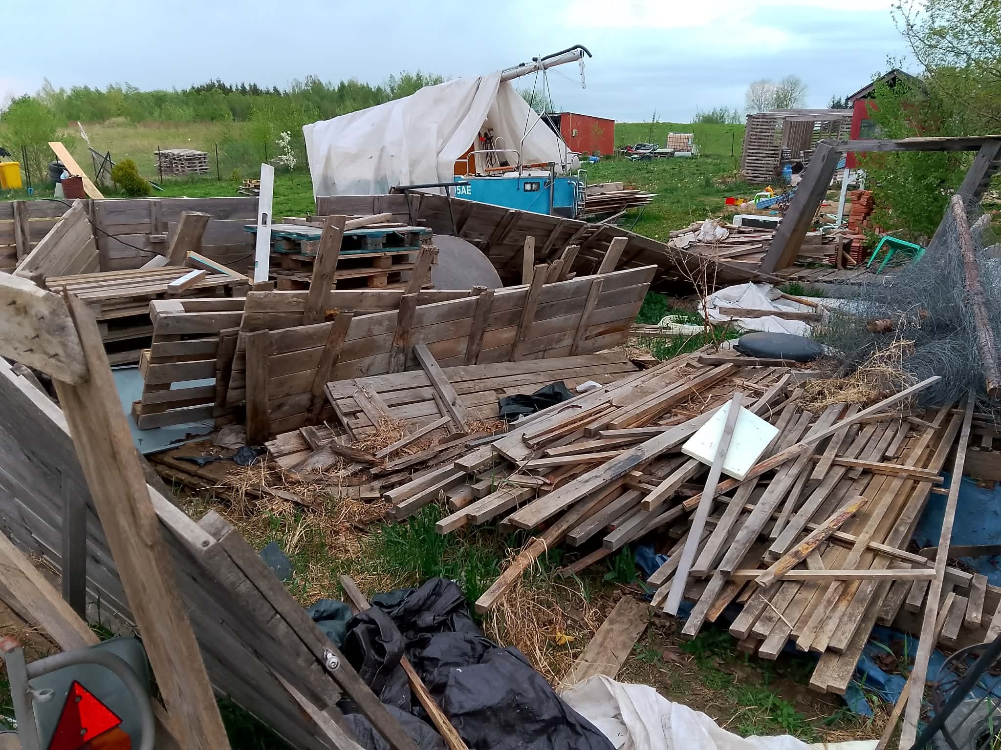 Czy znajdzie się osoba która to posprząta w zamian za zabranie?