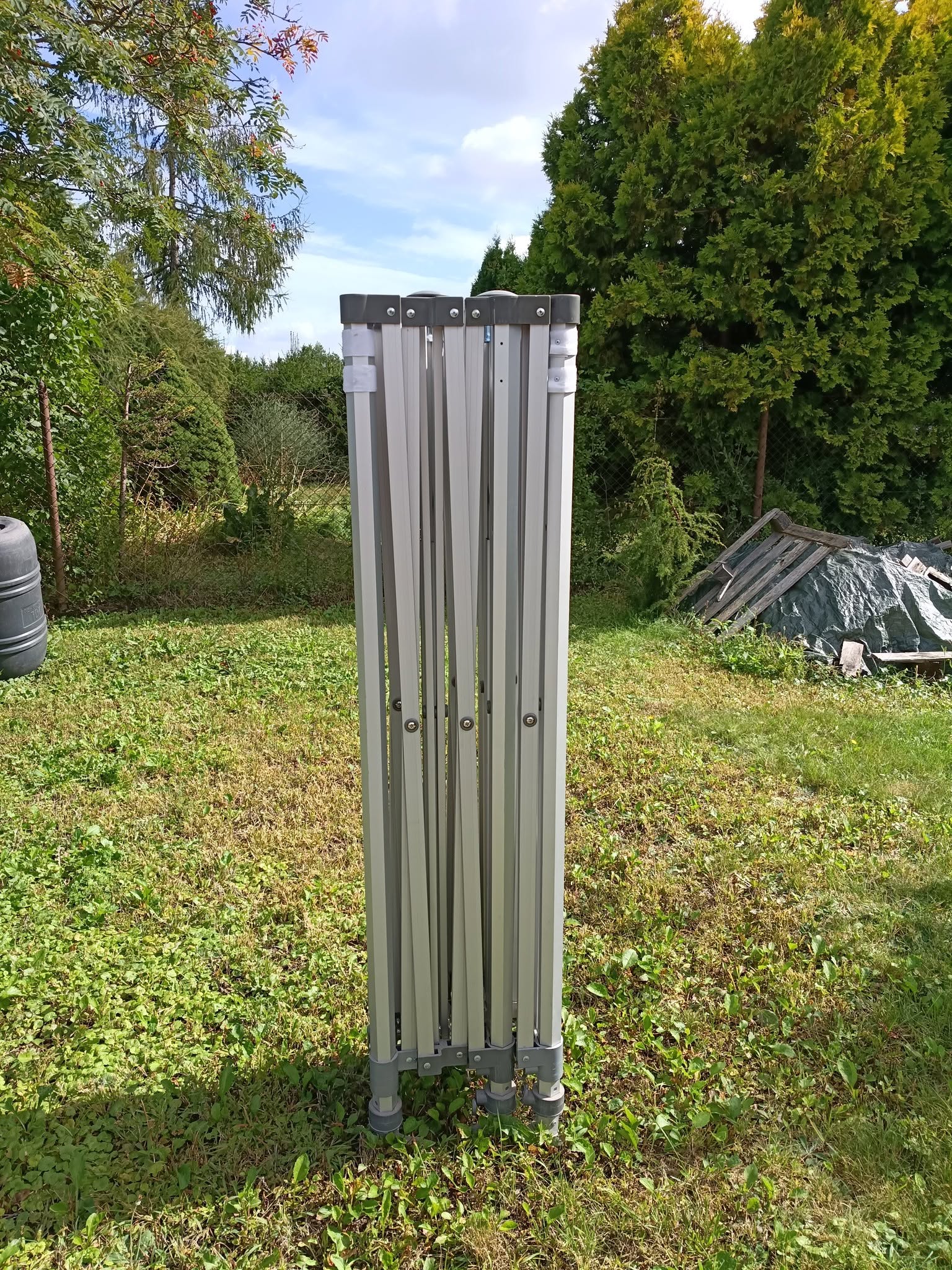 Sprzedam kompletny namiot handlowy Gralech 2.7m x 4m. Cena 1750 zł