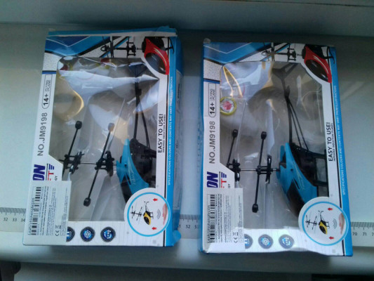 Sprzedam:  Zabawka Helikopter Fakon RC, czujnik zbliżeniowy, pilot na