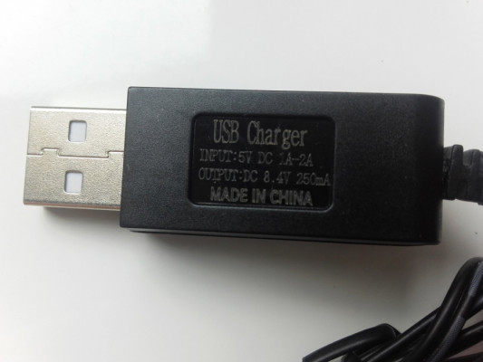 Ładowarka USB KET do akumulatorów 8,4V, 250mA wtyczka KET-2P NOWA Char