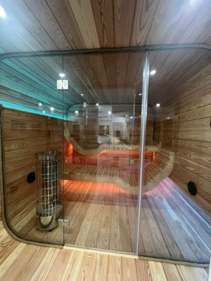 Sauna kontenerowa z przedsionkiem i miejscem na jacuzzi