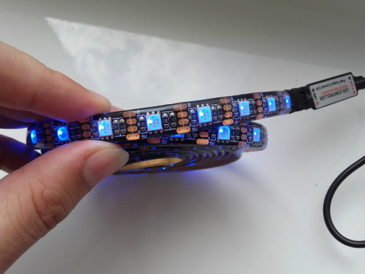 Taśma LED USB, 2m, RGB, 5V, IP65, SMD 5050, Pilot, 200cm, 60 diód na m