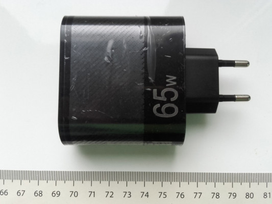 Ładowarka LYK-881, Quick Charge 3.0, USB-C, 5V 3,5A, 9V 2A, 12V 1,6A,