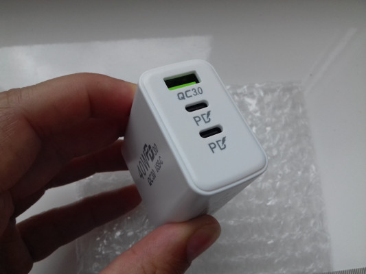 Ładowarka QC3.0 + PD3.0, USB-C, 5V, 9V, 12V, biały kolor, AR43-CCA, 30