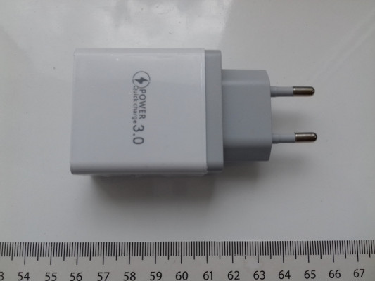 Ładowarka TRG-044P QC3.0 + Power  3xUSB+USB-C, 5V, 3A + 9V 2,4A,+ 12V