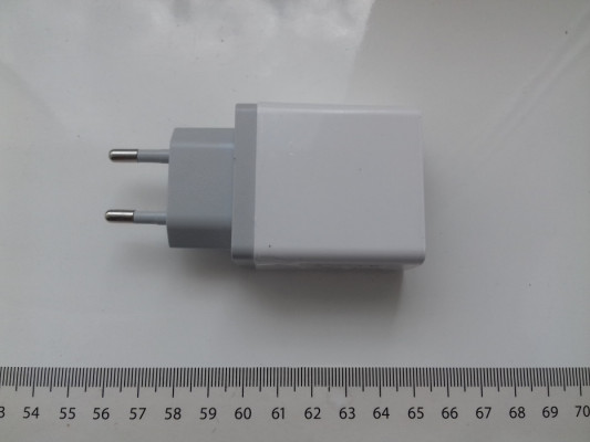 Ładowarka TRG-044P QC3.0 + Power  3xUSB+USB-C, 5V, 3A + 9V 2,4A,+ 12V