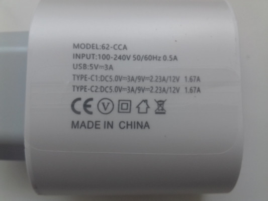 Ładowarka 62-CCA, QC3.0, PD, USB-C, 5V 3A, 9V 2.23A, 12V 1,67A, kolor