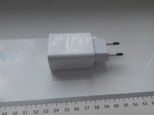 Ładowarka LYK-883, 2xUSB-A 12W 5V 2,4A, NOWA, 3058632334894294, PX1666