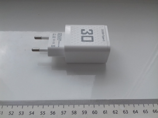 Ładowarka 30, AR-884, USB-C + 2xUSB-A 12W 5V 2,4A, NOWA, 3058632334944