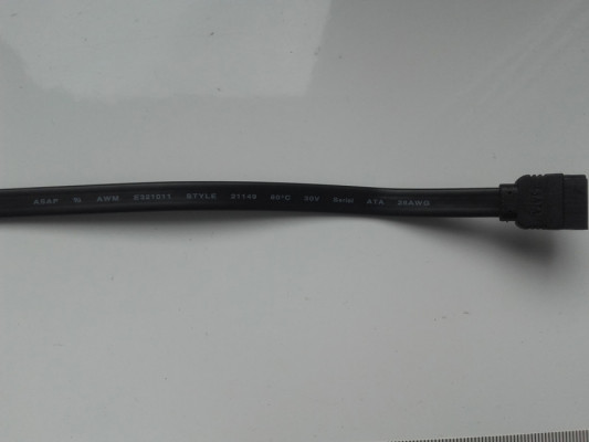 Kabel sygnałowy SATA, 40cm, 7pin, kolor czarny, używany