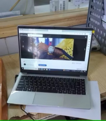 14,1-calowy nowy ultra cienki Laptop system Windows 11 Intel Core i7