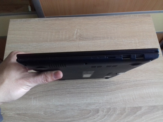 Laptop Asus X413JA, Core i7 10TH 1065G7, DDR4 8GB, SSD 238GB, Intel Ir