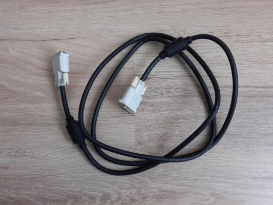 DVI-D-DVI-D Single Link, 2m, 200cm, Sprawny kolor czarny z białymi koń