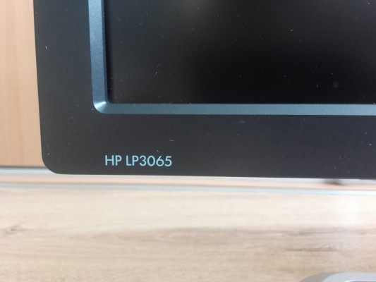 Monitor HP LP3065 30cali, 2560x1600, 3xDVI-D, 4xUSB 2.0, WQXGA, 2K+