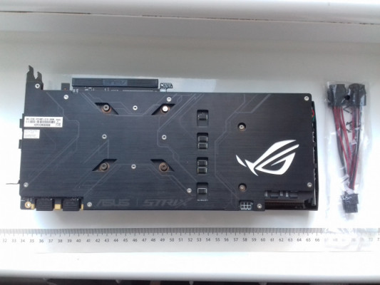 ASUS ROG STRIX GTX 1080Ti GAMING 11GB GDDR5, 352bit, DVI, 2xHDMI, 2xDi