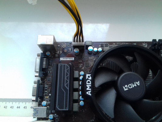 Przejściówka z zasilacza ATX EPS do MB-CPU z 4Pin męski na 8Pin żeński