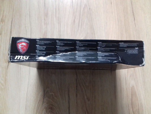 Pudełko od płyty głównej ATX MSI Tomahawk B350, CD, papiery, OCZ, 601-