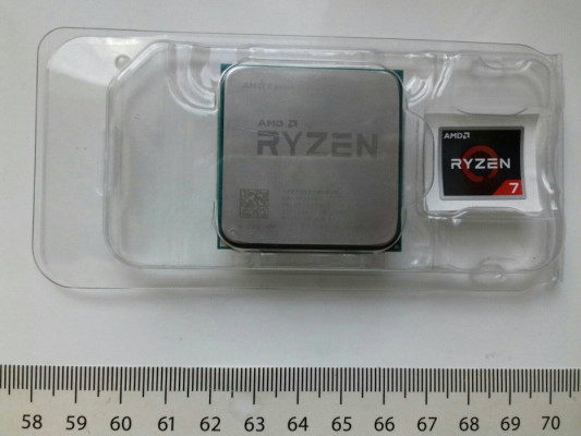 AMD Ryzen 7 2700X AF + chłodzenie ciepłowody Wraith Prism RGB, 8x3,7GH