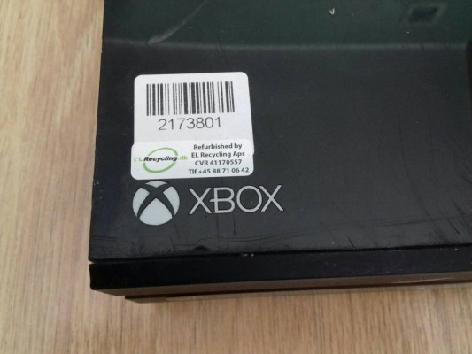 Xbox One 1540, używany, uruchamia się, konsola bez kabli, itp., 217380