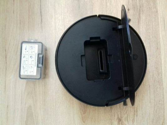 Odkurzacz automatyczny Nedis Wi-Fi Smart Robot Vacuum Cleaner WIFIVCR0