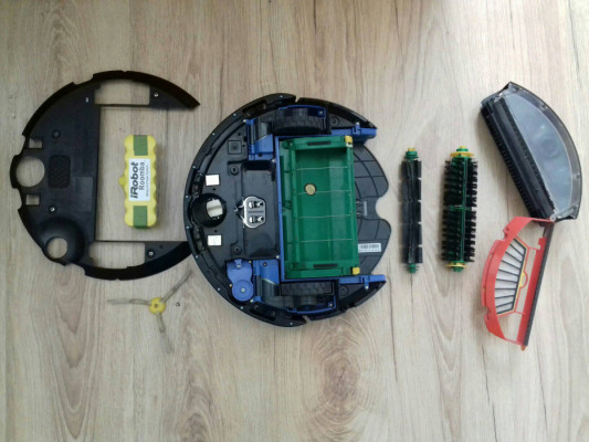 iRobot Roomba 563, używany, akumulator do wymiany 14,4V, wyczyszczony,