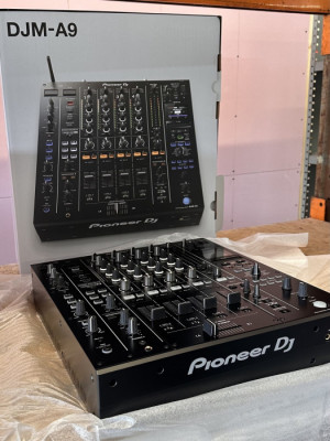 Pioneer CDJ-3000 Multi-Player / Pioneer DJM-A9 / Pioneer DJM-V10-LF