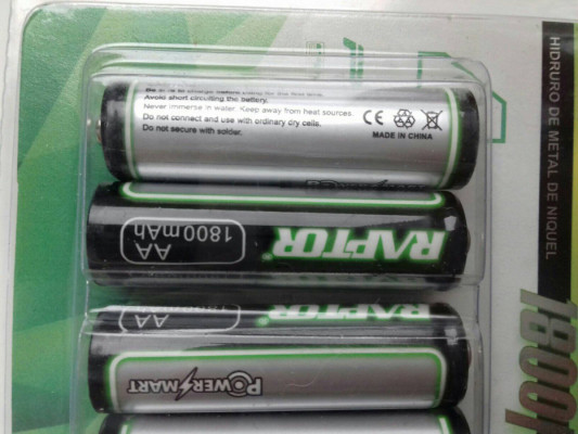 Akumulatorki Ni-MH 1,2V, AA 1800mAh 4sztuki w opakowaniu RAPTOR R-S659