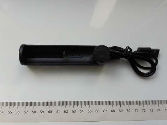 Ładowarka USB do akumulatorów AA, AAA, 14500, 18350, rózne długości ak