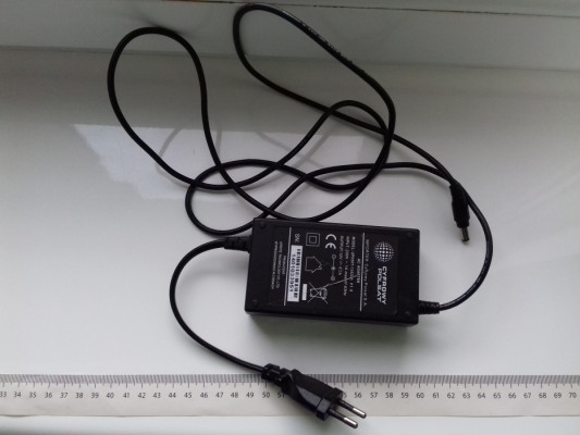 Zasilacz DC 12V - 4,2A = 50,4W, 5,5mm x 2,1mm Cyfrowy Polsat UP050T-12