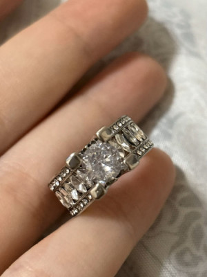 Pierścionek z cyrkonią biżuteria Elegancka