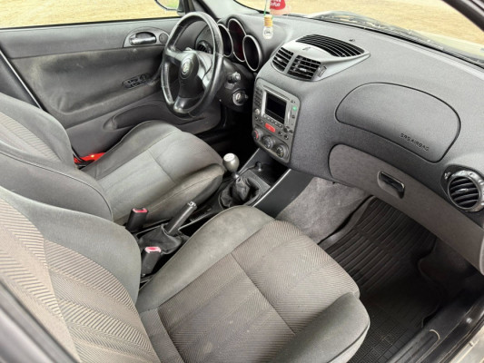 ** Alfa Romeo 147 ** 1.9 Diesel ** Długie Opłaty ** Ładna Zadbana **