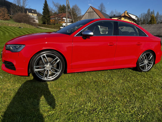 Audi S3 8V