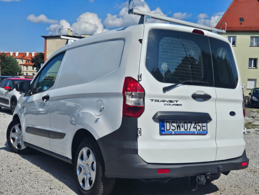 Ford Transit Courier /Benzyna/Hak/Śliczny/Mały Przebieg/Faktura VAT 23