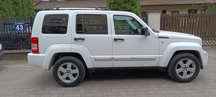 Jeep Cherokee IV KK 2.8 CRD Limited, 200 KM,4x4, VAT 23%, automat,bezw