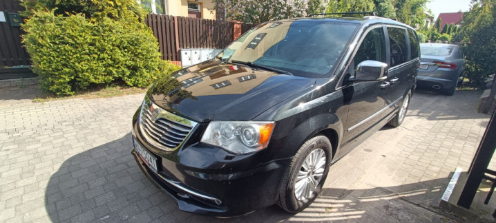 Lancia Voyager 3.6 V6 Silver, 283 KM, automat,2xDVD,nawigacja,skóra ,7