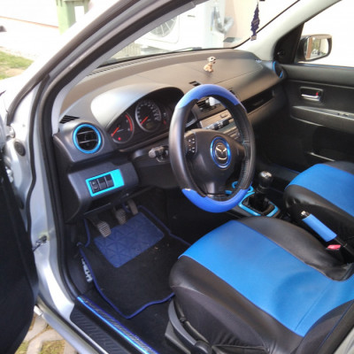 Mazda 2  1,4 TD