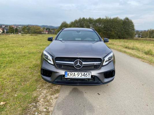 Mercedes-Benz GLA 45 AMG 4 MATIC