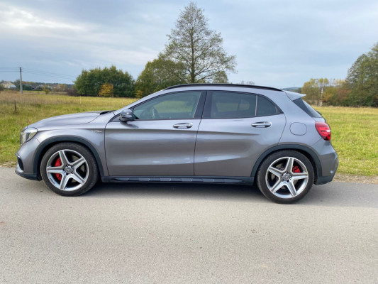 Mercedes-Benz GLA 45 AMG 4 MATIC