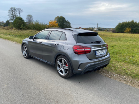 Mercedes-Benz GLA 45 AMG 4 MATIC