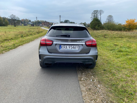 Mercedes-Benz GLA 45 AMG 4 MATIC